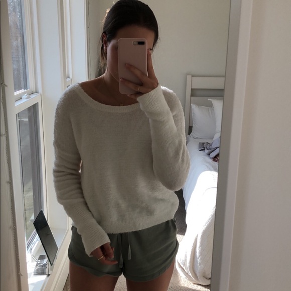 white fuzzy garage simple sweater - Picture 8 of 9